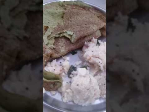 Traditional Indian recipe#morning breakfast#foodie #ytviral #pesarattuupma👌