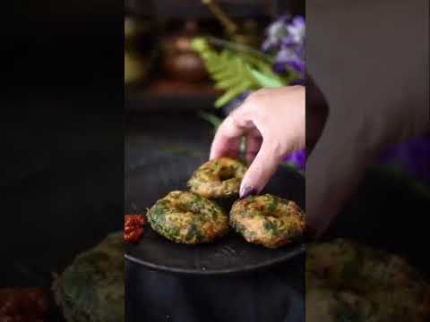 SPINACH MEDU VADA #shorts #ytshorts #shortvideos #ugadi2022