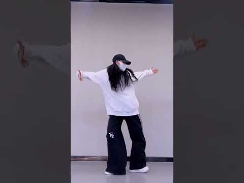 How's this Dance Cover | Cute Girls 01 | #shorts #dance #dancecover