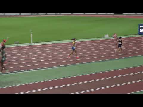 最後に整列する福士加代子選手　第105回日本選手権　女子10000m　スタート前の様子　エコパスタジアム 2021年5月3日(月)