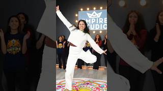 Most Energetic Girls Bhangra Dance to Viral Song 8 Asle #bhangraempire #8asle #bhangra