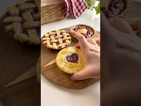 たっぷりの手作りジャムで【苺ジャムタルト🥧🍓】 #baking #クッキー #recipe #food #cookies