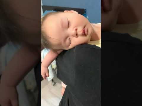 【桐桐生活】Baby 👶🏻 睏嘎阿捏😪😴😴 Zzz...