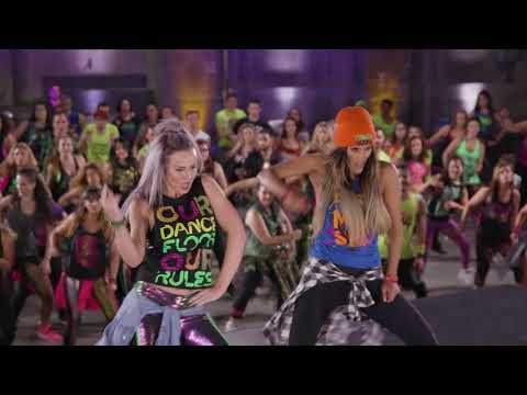 New Choreography To Reggaeton Track 'Duro Y Suave'