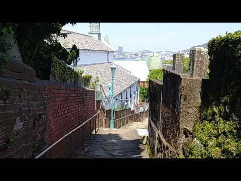 祈念坂を下ってみる見れば、鐘の音風景♫