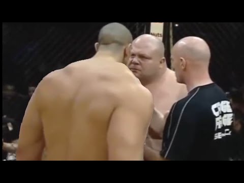 Face The Pain... Amusing MMA Fights