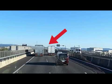 ふらふら横に揺れながら走るトラックに遭遇！【ビックリ】