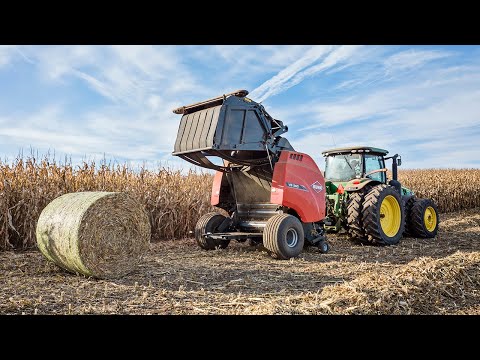 Round Bale Rodeo - KUHN VB 560 Baling Corn Fodder with Knives!