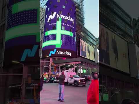 Co-founder watching Kazani At Nasdaq Tower #kazanibeauty