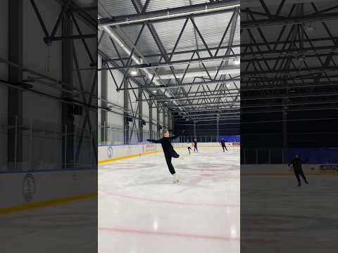 работаем 💪🏽#figureskating #iceskating #аксель