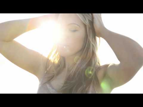 Colbie Caillat - Falling To Pieces (The Script Cover)