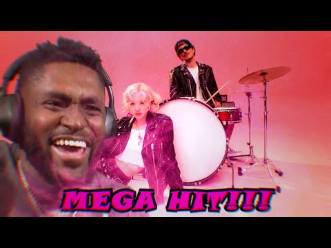 THIS GONNA BE A MEGA HIT!!!! ROSÉ & Bruno Mars - APT. (Official Music Video) REACTION!!!!