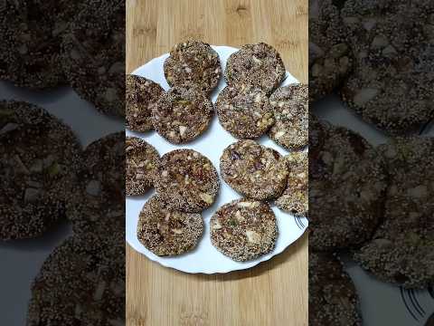 Sugar Free Dry Fruits Rolls  #dryfruits #rolls #dryfruitladdoo #youtubeshorts #trending #reels