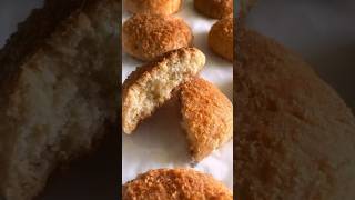 Desiccated coconut laddu#coconutbiscuits #coconutsweetrecipe #coconutmall #coconutsweetrecipe