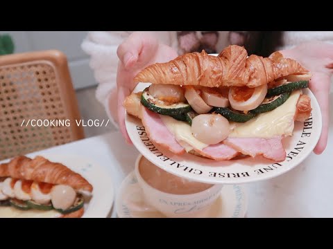 太滿足了。一週六日的豪華早午餐清單😋 Foodvlog ep49 炸熱狗/越南春捲/香蕉芝麻貝果/草莓優格貝果/起司雞蛋火腿捲餅/牛奶白醬義大利麵/燕麥巧克力蛋糕/溏心蛋櫛瓜可頌