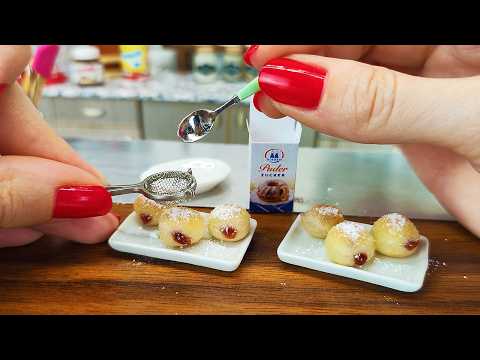 MINI Kitchen Hacks to Save You Time! 🥯🍩🍴🍓 The world's smallest strawberry donut