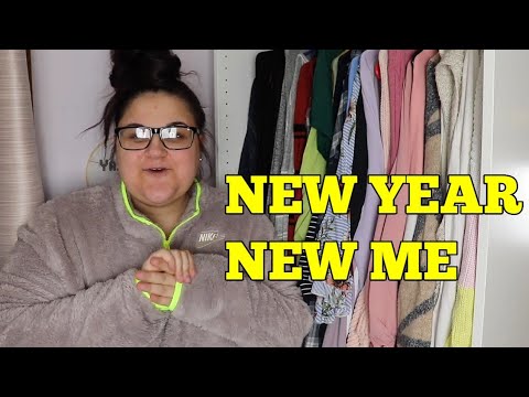 Cleaning Out My Closet (Pt.1) *Glowmas Day 20*