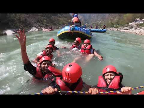 enjoy river rafting in rishikesh 📍