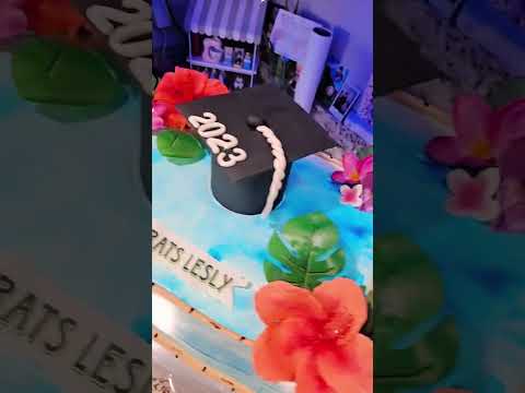 graduation Hawaiian cake #cake #recipe #graduation #hawaii #hawaiian #fyp #foryou #tutorial #fypシ