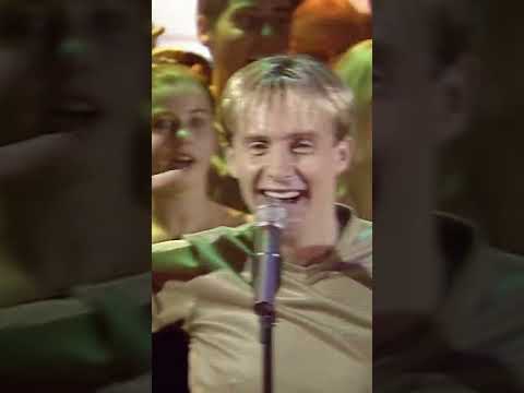 One For Sorrow live on Top of The Pops, 1998!🌻 #Shorts