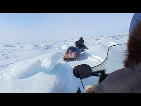 Snowmobile route towards Penny icecap - Penny Icecap 2009 expedition