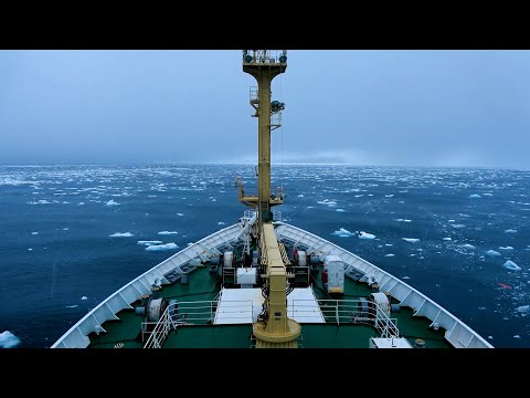 海洋地球研究船「みらい」の北極航海に同乗　１カ月の記録