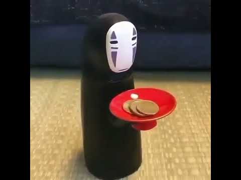 貯金箱💰4枚乗ったら飲み込まれます