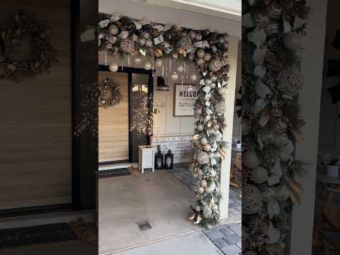 Christmas porch garland ✨🎄 #shorts #christmasdecor