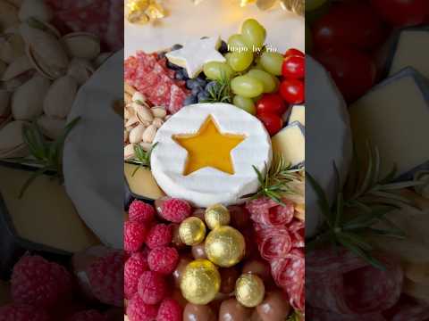 Festive Christmas Charcuterie Board Ideas for Holidays🎄✨#shortvideo #christmasfoodideas