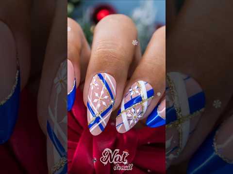 Easy Blue 💙Christmas Nail Art #shorts #christmasnails #nailart #easynailartdesignsforbeginners