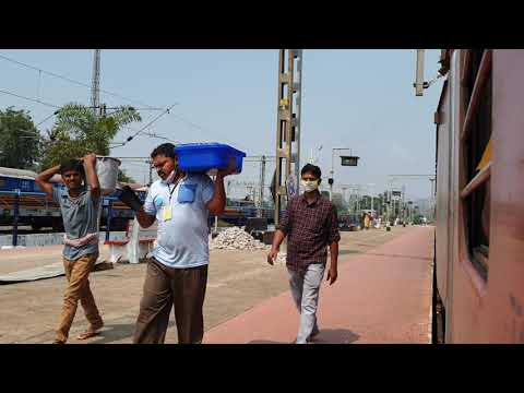 Vizianagaram Junction railway station, 08495/Rameswaram - Bhubaneswar Special Fare Express 4k HD