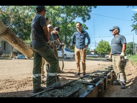 Se concretan más obras de cordón cuneta y pavimento en el barrio Mayor López