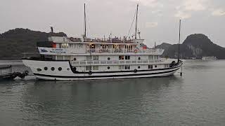 Cruising Elegance #halongbay #cruiseship #virtualdiary #vietnamexploration #virtualdiary