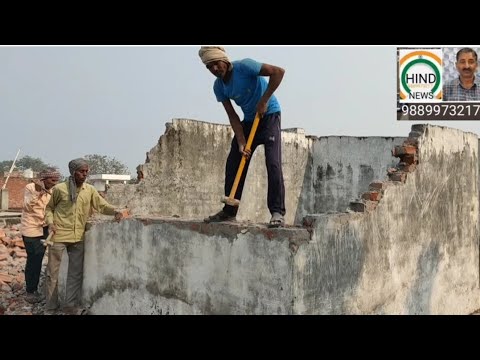 गोला गोकर्णनाथ में शिव मंदिर कॉरिडोर निर्माण के लिए तोड़फोड़ हुई आरंभ