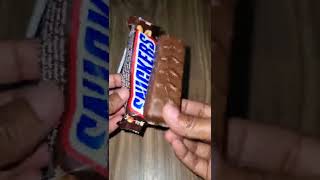 Let's Try SNICKERS CHOCOLATE BAR #GroceryStoreFinds #Shorts 🇸🇦