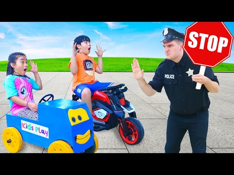 Sammy and Annie Pretend Play as Cops Stories for Kids with Racing Behavior