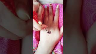 How to start a Mehndi design  shorts #youtubeshorts #shorts #SHumera #Designwithus#mehndi #new#howto