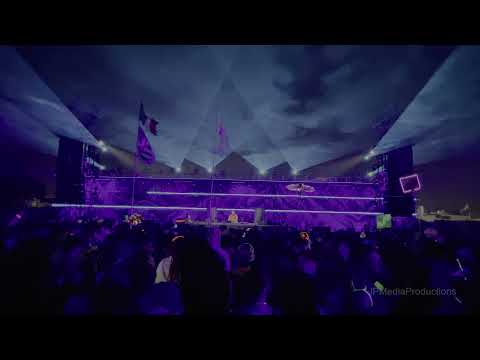 Layton Giordani at Escape Halloween 2021 - Full Set