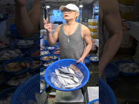 （JJ Family買魚日記）基隆崁仔頂～搶先看～比雞排還便宜（元源魚行拍賣）