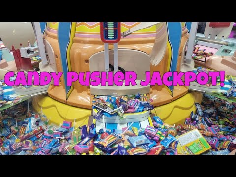 OMGGGG THESE CANDY PUSHER JACKPOTS ARE EPIC!!!! Big Sweet Land Arcade Candy Pusher