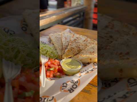 Did you know you could get a quesadilla every Tuesday-Sunday in front of Cerveza Cito? 🧀 😋