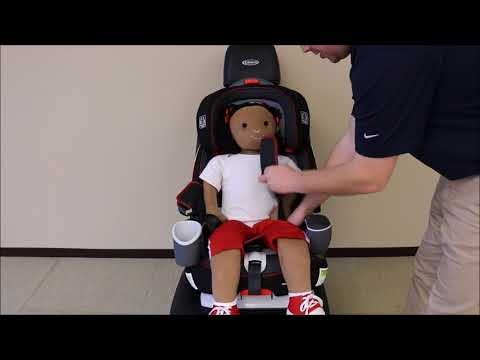 Tightening the Harness on Graco® Nautilus™ 65