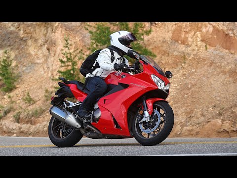 2014 Honda Interceptor (8th gen VFR800) First Ride