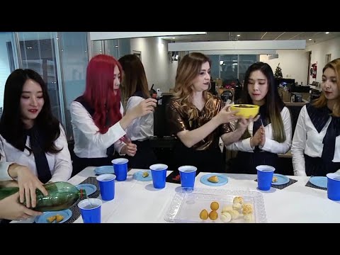 Jiu🐰 tried to grab a brigadeiro (Brazilian dessert), but Maknaes went first