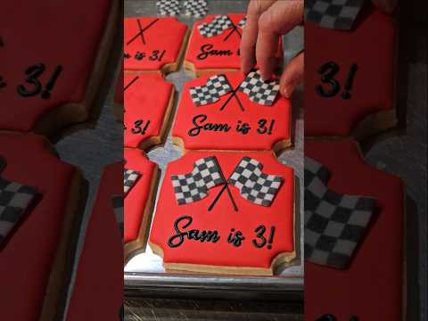 Checkered Flag Cuties #cookies #hotwheelscookies #checkeredflagcookies #eddietheedibleinkprinter