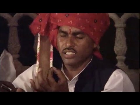 'Mat Karo Re Chaturaai' sings Kaluram Bamaniya