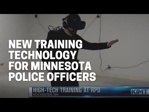 Minnesota Police Officers Utilize VR Simulator for De-Escalation Training | Apex Officer