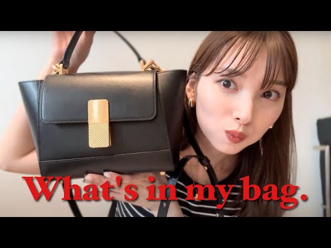 What's in my bag👝❔ガジェット系からコスメまで紹介します📸♡