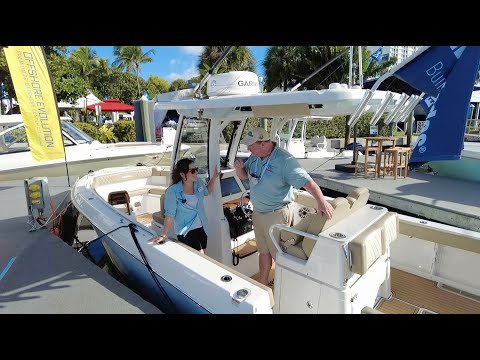 Everglades 285cc - 2022 Fort Lauderdale International Boat Show