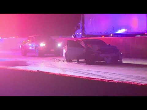 Unexpected NYE weather causes over a dozen crashes on I-25